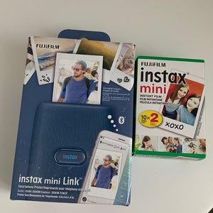 Fuji Instax mini Link with instant film